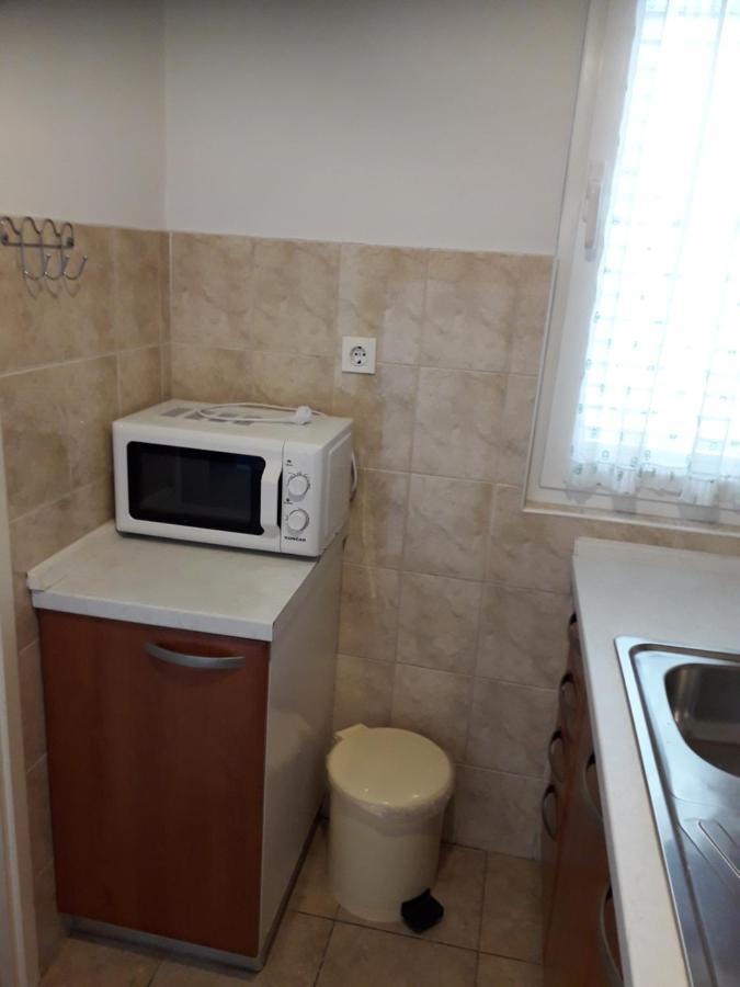 Apartments J&R Babara 比奥格勒·纳·莫鲁 外观 照片